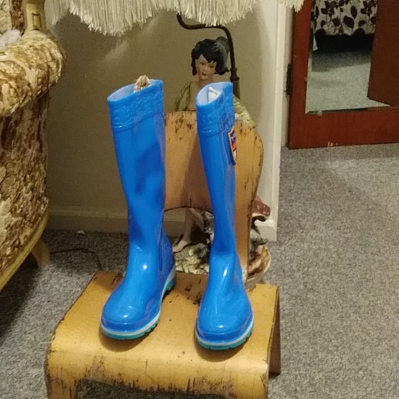 Boots - Picture 2 of 2